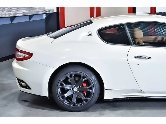Maserati granturismo coupe 4.2l v8 - 2013 - afbeelding 8 van  83