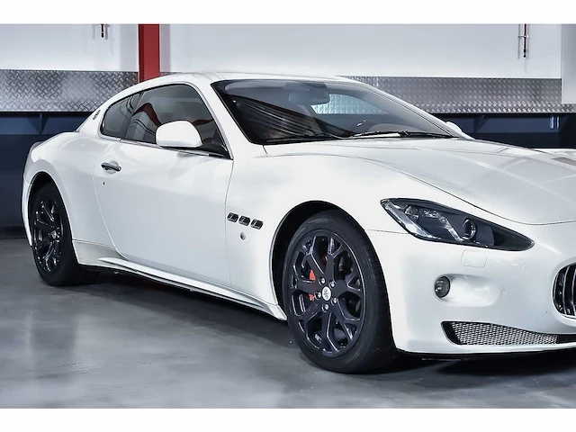 Maserati granturismo coupe 4.2l v8 - 2013 - afbeelding 14 van  83