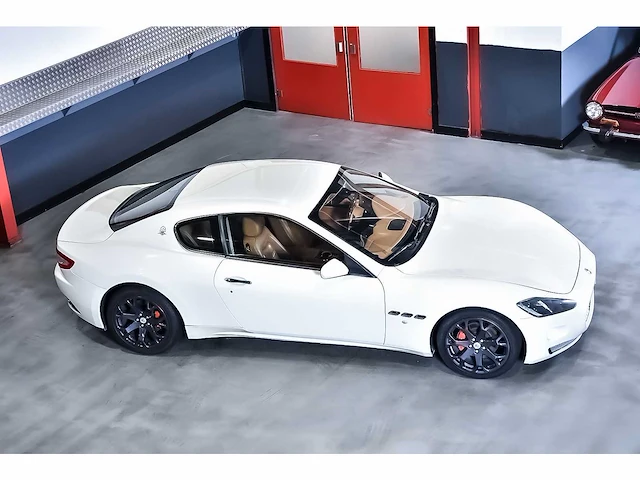 Maserati granturismo coupe 4.2l v8 - 2013 - afbeelding 24 van  83