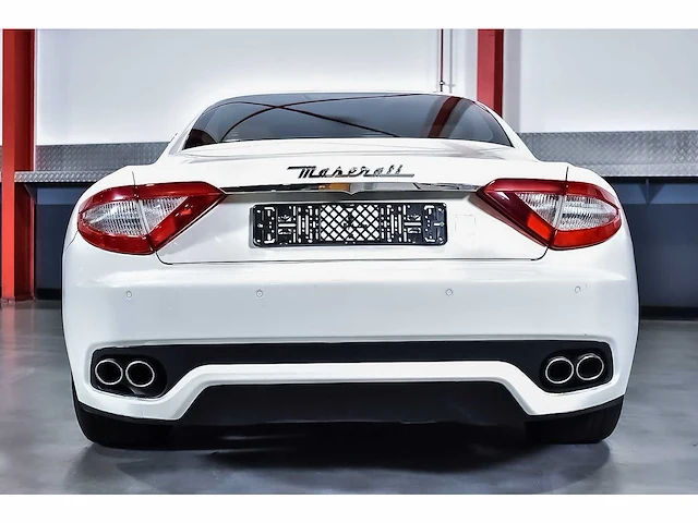 Maserati granturismo coupe 4.2l v8 - 2013 - afbeelding 26 van  83