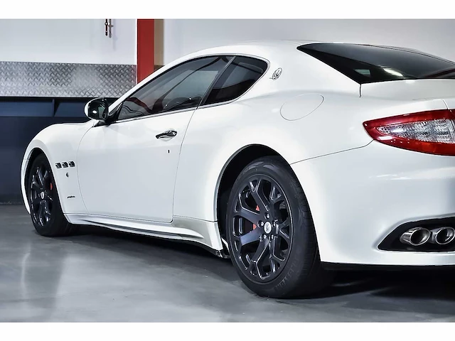 Maserati granturismo coupe 4.2l v8 - 2013 - afbeelding 38 van  83