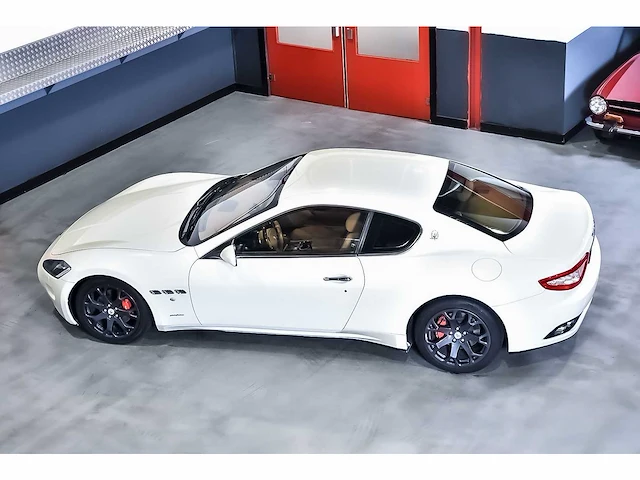 Maserati granturismo coupe 4.2l v8 - 2013 - afbeelding 42 van  83