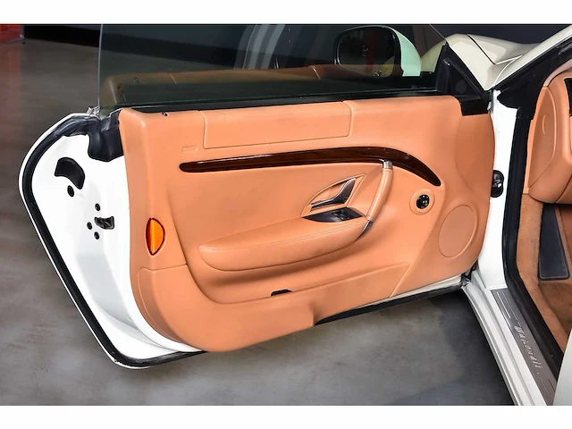 Maserati granturismo coupe 4.2l v8 - 2013 - afbeelding 47 van  83