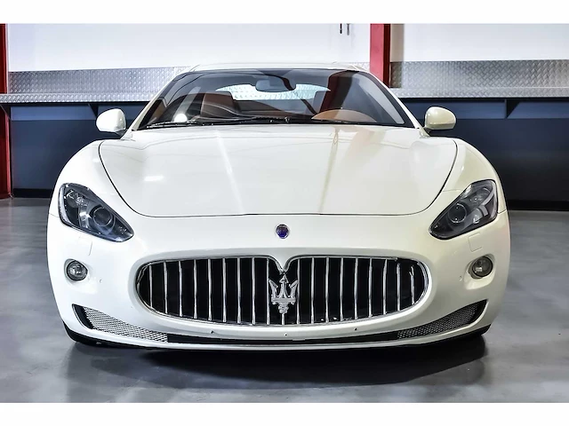 Maserati granturismo coupe 4.2l v8 - 2013 - afbeelding 45 van  83