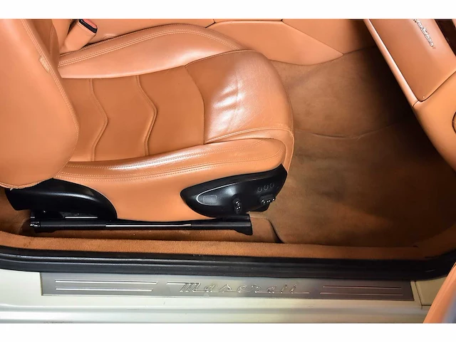 Maserati granturismo coupe 4.2l v8 - 2013 - afbeelding 63 van  83