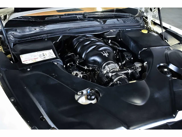 Maserati granturismo coupe 4.2l v8 - 2013 - afbeelding 75 van  83