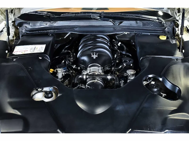 Maserati granturismo coupe 4.2l v8 - 2013 - afbeelding 76 van  83