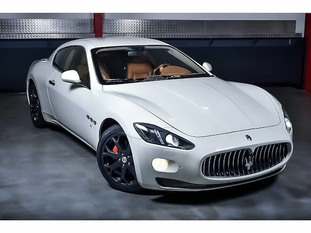 Maserati granturismo coupe 4.2l v8 - 2013 - afbeelding 83 van  83