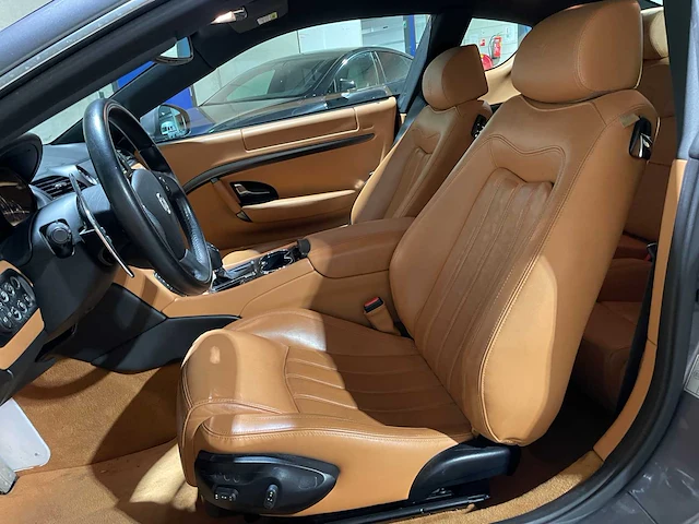 Maserati granturismo s 4.7 v8 439pk 2009, n-497-gh - afbeelding 32 van  47