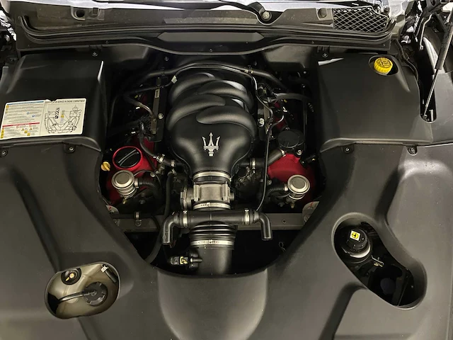 Maserati granturismo s 4.7 v8 439pk 2009, n-497-gh - afbeelding 41 van  47