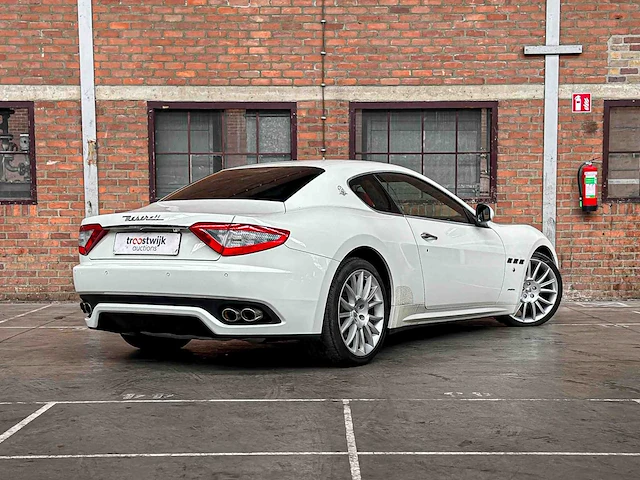 Maserati granturismo s 4.7 v8 440pk 2009 youngtimer - afbeelding 3 van  44