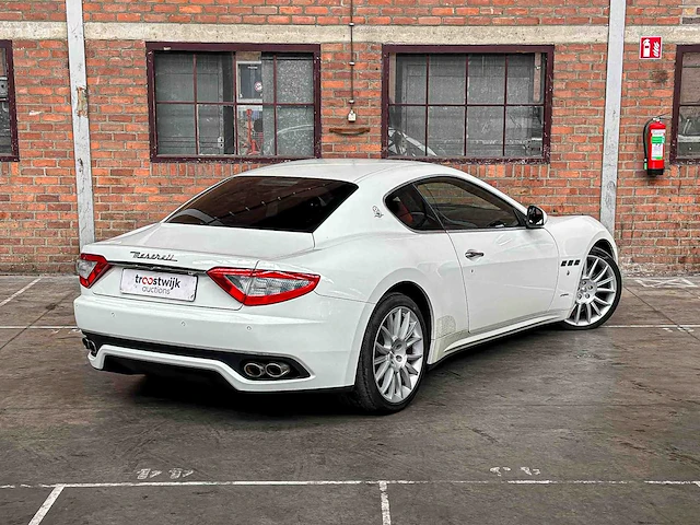 Maserati granturismo s 4.7 v8 440pk 2009 youngtimer - afbeelding 4 van  44