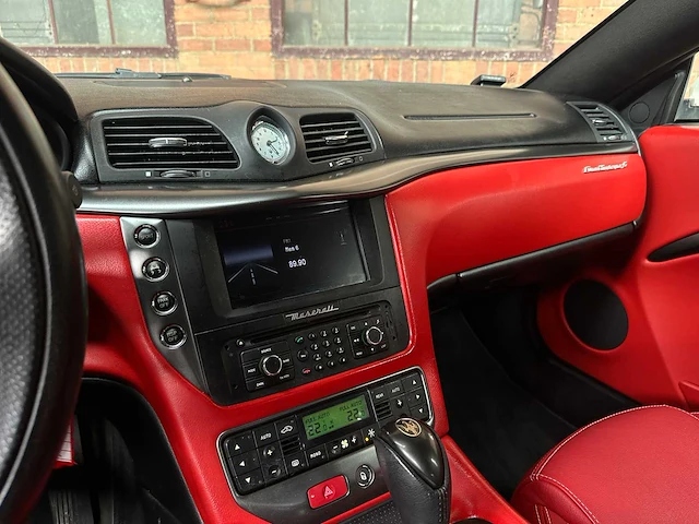 Maserati granturismo s 4.7 v8 440pk 2009 youngtimer - afbeelding 22 van  44