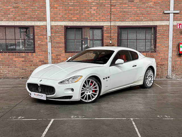 Maserati granturismo s 4.7 v8 440pk 2009 youngtimer - afbeelding 12 van  44
