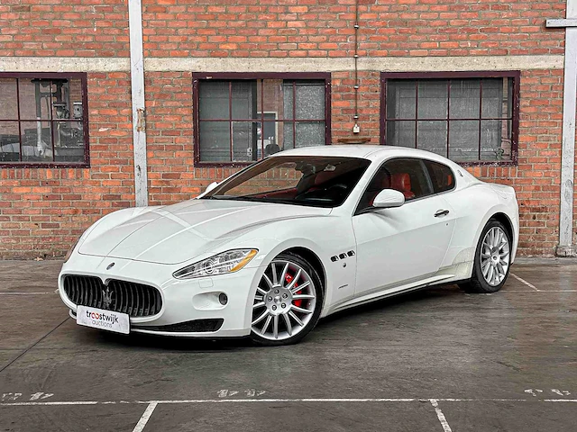 Maserati granturismo s 4.7 v8 440pk 2009 youngtimer - afbeelding 23 van  44