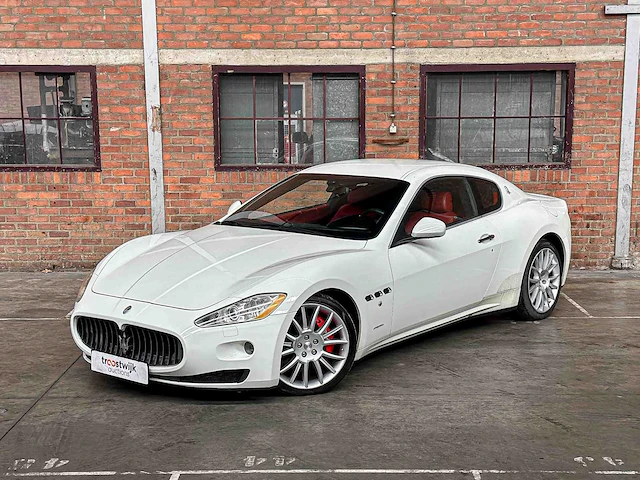 Maserati granturismo s 4.7 v8 440pk 2009 youngtimer - afbeelding 34 van  44