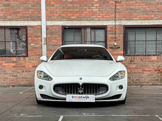 Maserati granturismo s 4.7 v8 440pk 2009 youngtimer - afbeelding 40 van  44