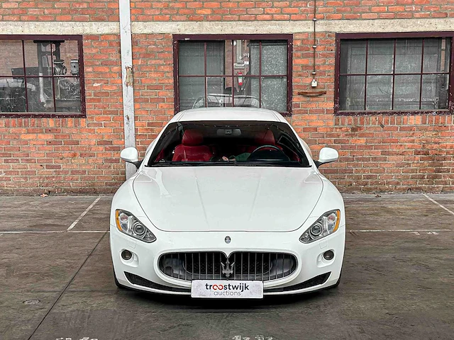 Maserati granturismo s 4.7 v8 440pk 2009 youngtimer - afbeelding 41 van  44