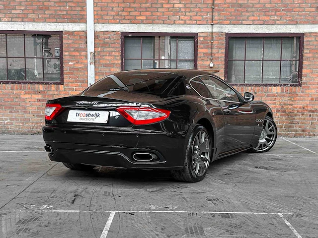 Maserati granturismo s 4.7 v8 440pk mc shift 33.000km 2009 youngtimer - afbeelding 10 van  42