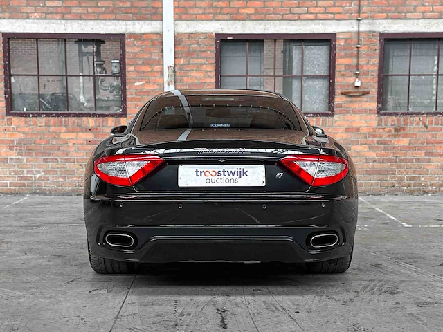 Maserati granturismo s 4.7 v8 440pk mc shift 33.000km 2009 youngtimer - afbeelding 12 van  42