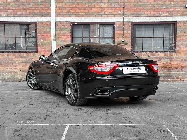 Maserati granturismo s 4.7 v8 440pk mc shift 33.000km 2009 youngtimer - afbeelding 14 van  42