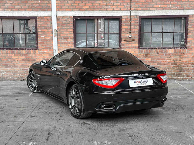 Maserati granturismo s 4.7 v8 440pk mc shift 33.000km 2009 youngtimer - afbeelding 15 van  42