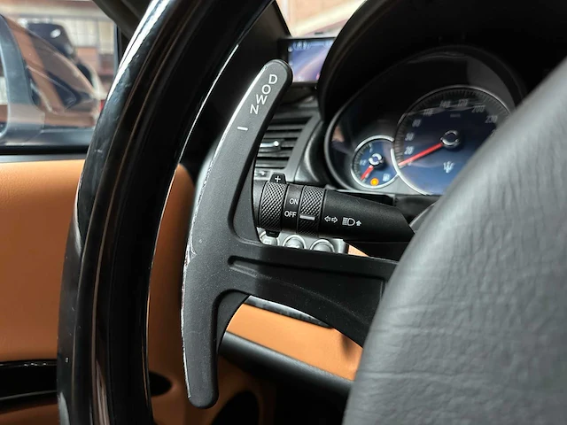 Maserati granturismo s 4.7 v8 440pk mc shift 33.000km 2009 youngtimer - afbeelding 23 van  42
