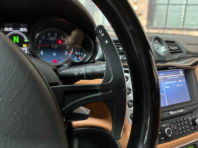 Maserati granturismo s 4.7 v8 440pk mc shift 33.000km 2009 youngtimer - afbeelding 24 van  42