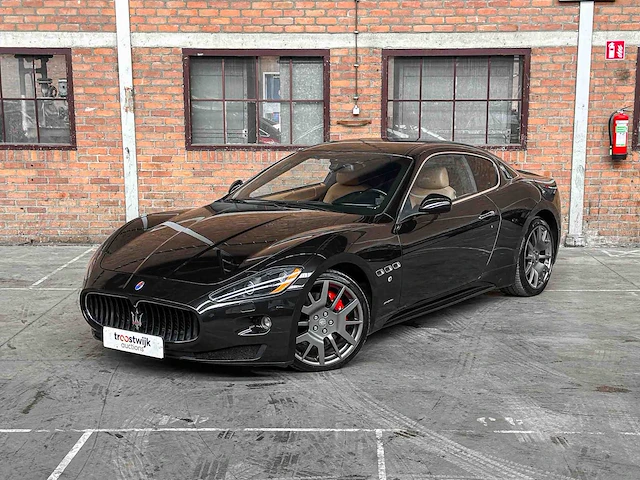 Maserati granturismo s 4.7 v8 440pk mc shift 33.000km 2009 youngtimer - afbeelding 4 van  42