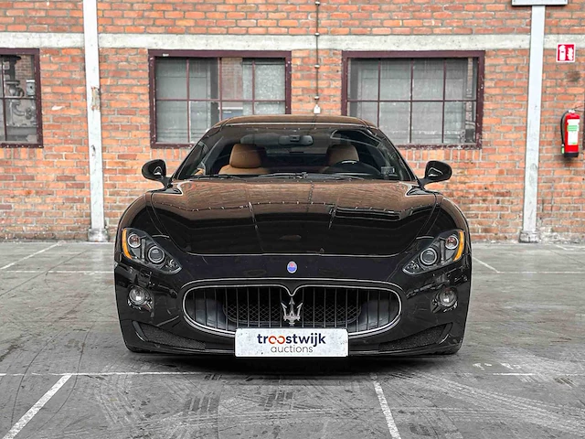 Maserati granturismo s 4.7 v8 440pk mc shift 33.000km 2009 youngtimer - afbeelding 5 van  42