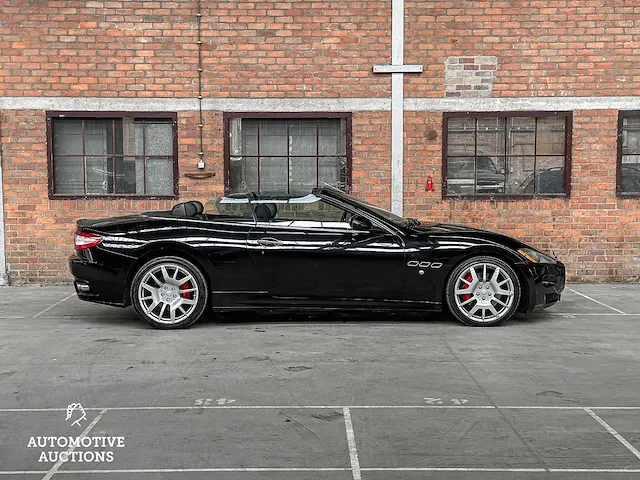 Maserati granturismo spyder 4.2 v8 402pk 2010 - afbeelding 12 van  52