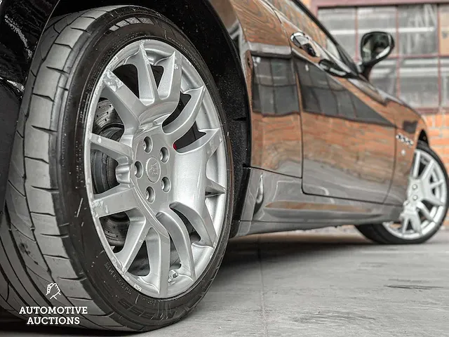 Maserati granturismo spyder 4.2 v8 402pk 2010 - afbeelding 17 van  52