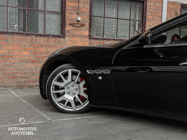 Maserati granturismo spyder 4.2 v8 402pk 2010 - afbeelding 25 van  52
