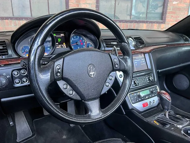 Maserati granturismo spyder 4.2 v8 402pk 2010 - afbeelding 28 van  52