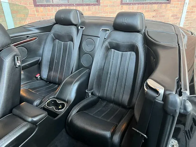 Maserati granturismo spyder 4.2 v8 402pk 2010 - afbeelding 44 van  52