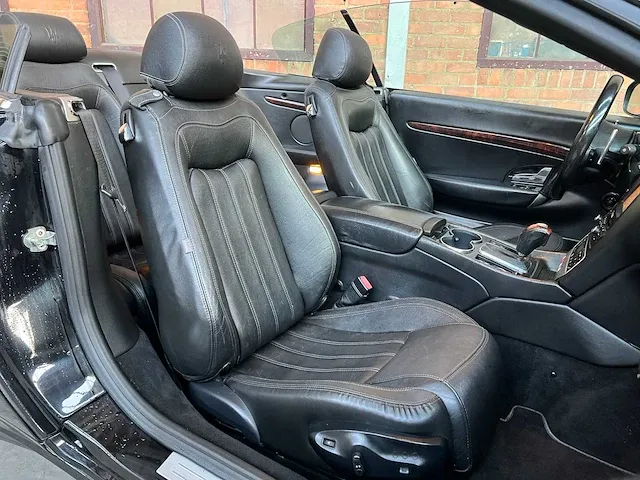 Maserati granturismo spyder 4.2 v8 402pk 2010 - afbeelding 47 van  52
