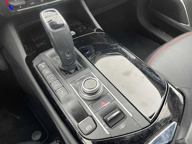 Maserati levante 3.0 v6 awd - 2019 | k-250-dr - afbeelding 17 van  39