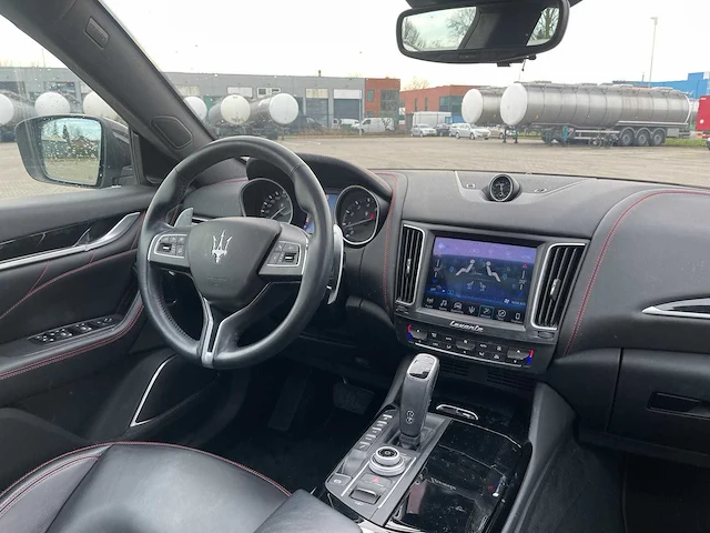 Maserati levante 3.0 v6 awd - 2019 | k-250-dr - afbeelding 26 van  39