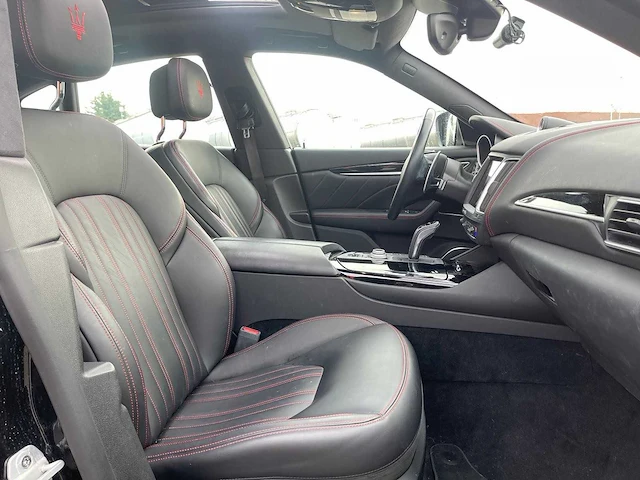 Maserati levante 3.0 v6 awd - 2019 | k-250-dr - afbeelding 28 van  39