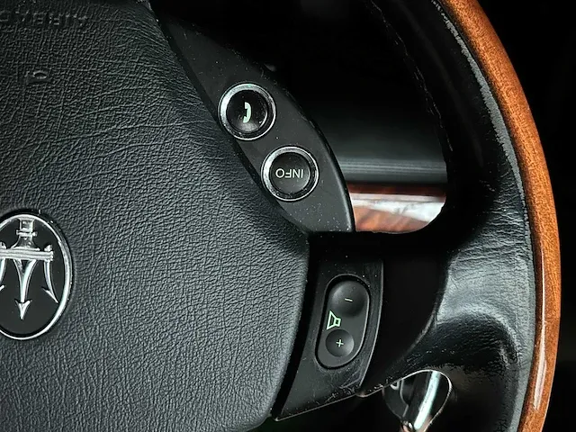 Maserati quattroporte 4.2 duo select 400pk 2006, 61-ldt-4 - afbeelding 31 van  63