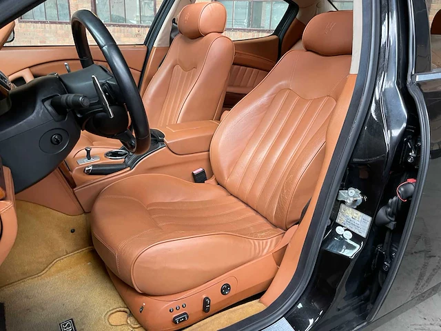 Maserati quattroporte 4.2 v8 400pk 2004 youngtimer - afbeelding 29 van  40