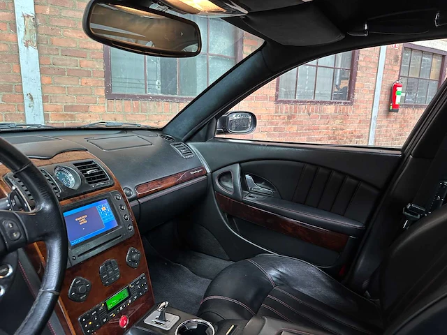 Maserati quattroporte 4.2 v8 400pk 2005 -youngtimer- - afbeelding 11 van  42