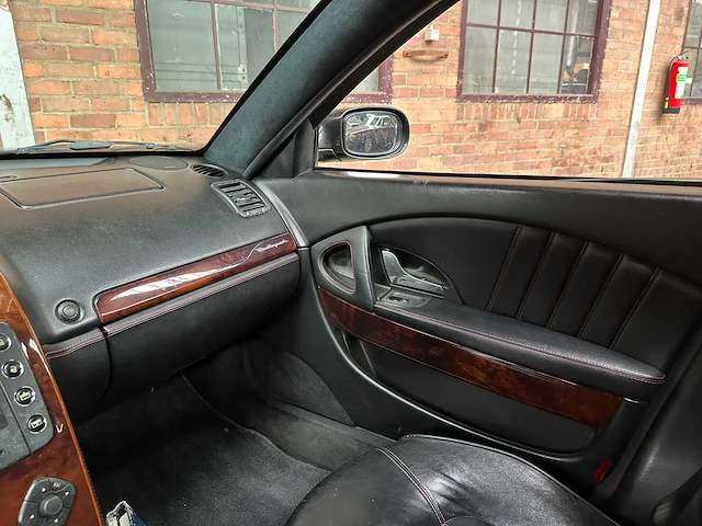 Maserati quattroporte 4.2 v8 400pk 2005 -youngtimer- - afbeelding 21 van  42