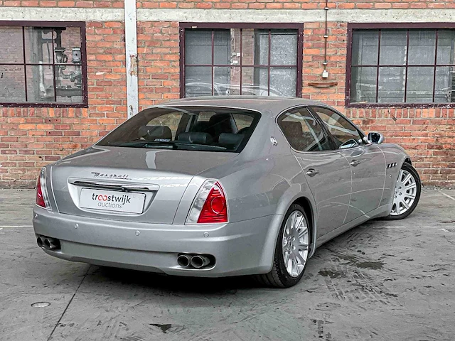 Maserati quattroporte 4.2 v8 400pk 2006 youngtimer - afbeelding 3 van  43