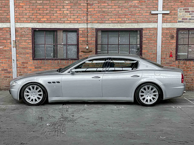 Maserati quattroporte 4.2 v8 400pk 2006 youngtimer - afbeelding 9 van  43