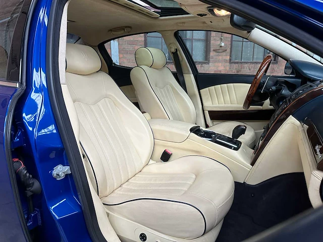 Maserati quattroporte 4.2 v8 400pk 2008 (43.000 km) youngtimer -automaat- - afbeelding 41 van  51
