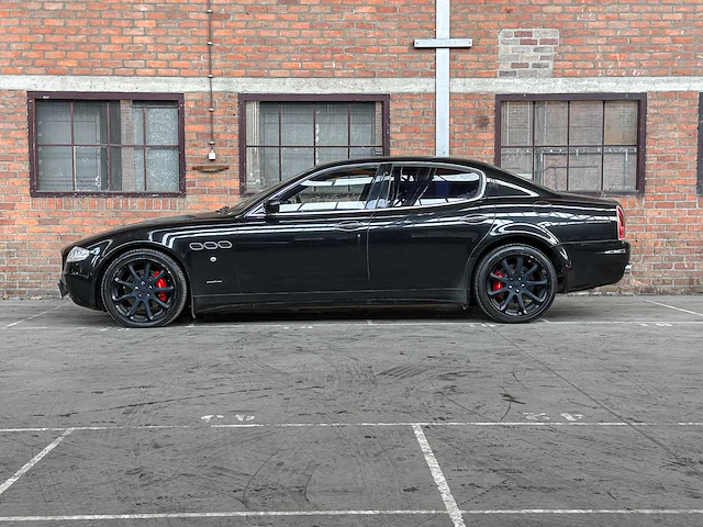 Maserati quattroporte 4.2 v8 400pk zf -automaat- 2007 youngtimer - afbeelding 9 van  47