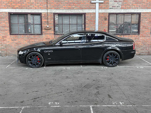 Maserati quattroporte 4.2 v8 400pk zf -automaat- 2007 youngtimer - afbeelding 10 van  47