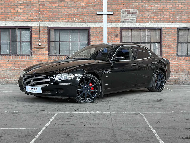 Maserati quattroporte 4.2 v8 400pk zf -automaat- 2007 youngtimer - afbeelding 1 van  47