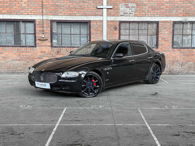 Maserati quattroporte 4.2 v8 400pk zf -automaat- 2007 youngtimer - afbeelding 23 van  47